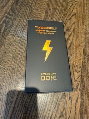 EVERYDAY DOSE 'Vessel' Black Box with Gold Lightning Logo